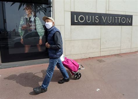 louis vuitton visiera covid|Sales drop at Vuitton owner LVMH as virus forces store closures.